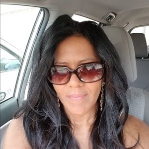 Meet your Posher, Renee